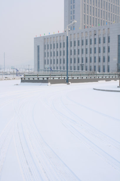 冬季城市道路图片下载