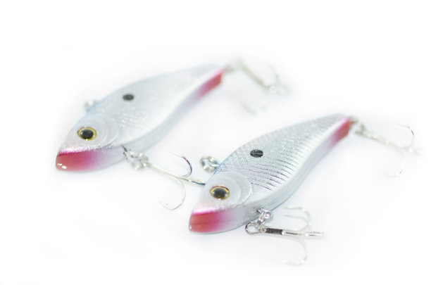 银色和红色的鱼饵图片下载