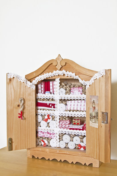 木制的橱柜图片下载