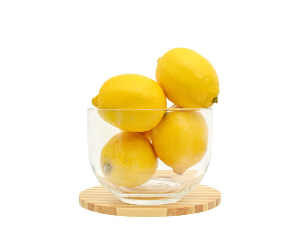 玻璃碗里的新鲜柠檬图片下载