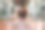 亚洲健身女孩伸展在健身房图片下载