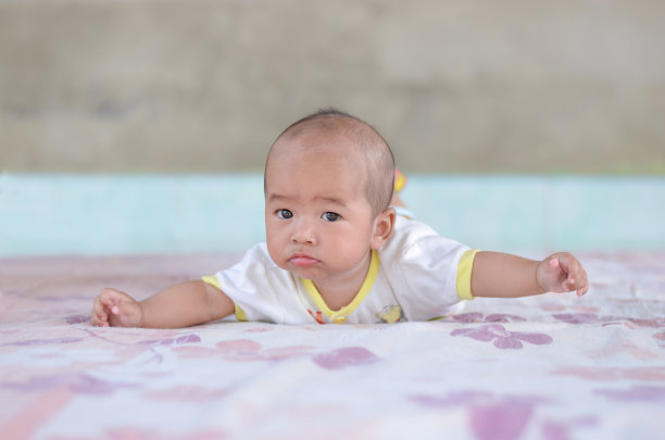 想象一个婴儿飞行员图片下载