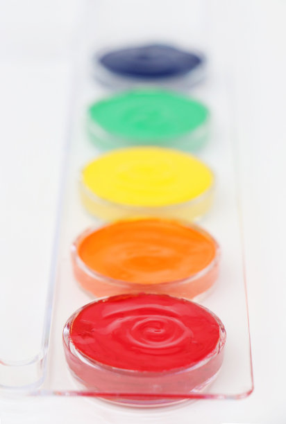 孩子们的彩虹颜料图片下载