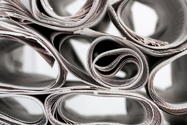 卷报纸图片下载