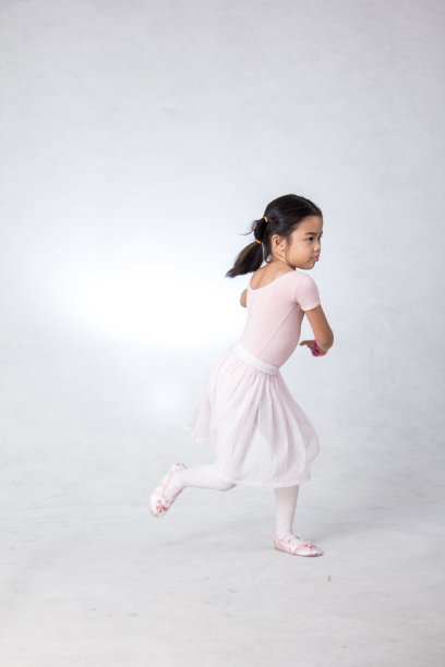 亚洲女子芭蕾舞图片下载