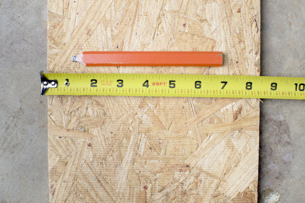 卷尺和铅笔图片下载