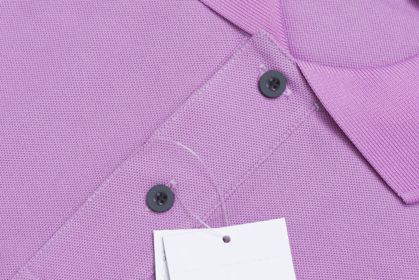 紫色的马球衬衫。图片下载