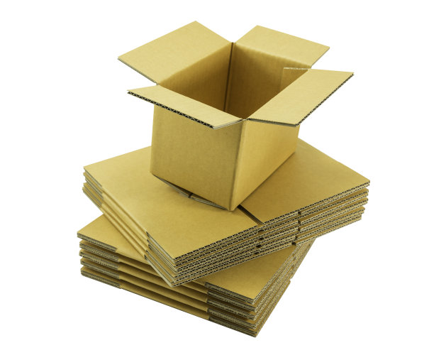 在堆叠箱上打开正规的开槽集装箱纸箱图片下载