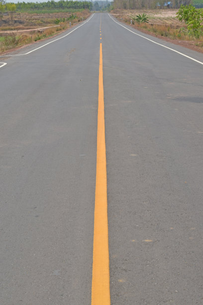 孤独的路图片下载