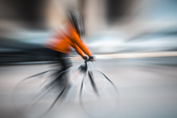 骑自行车的人图片下载