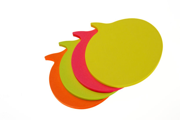 白色背景上的彩色便利贴图片下载