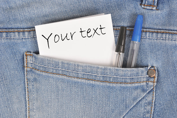牛仔口袋与一张纸图片下载