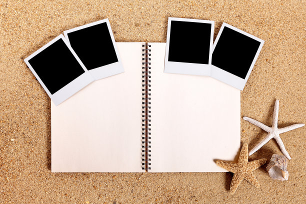 海滩与空白宝丽来照片和假日相册图片下载