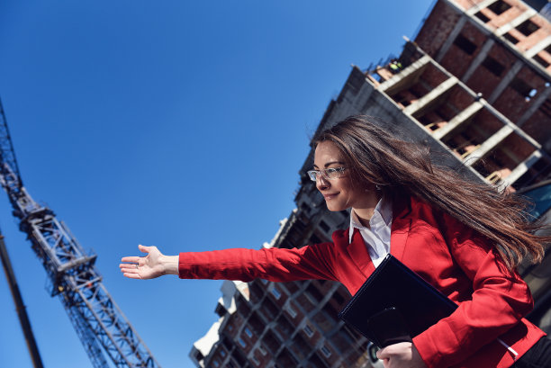 年轻女性建筑师图片下载