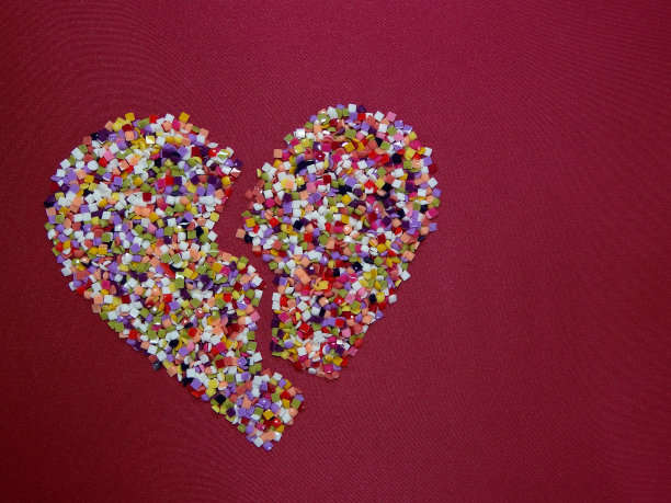 破碎的心图片下载