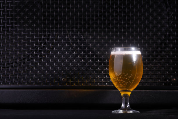 啤酒和音乐图片下载