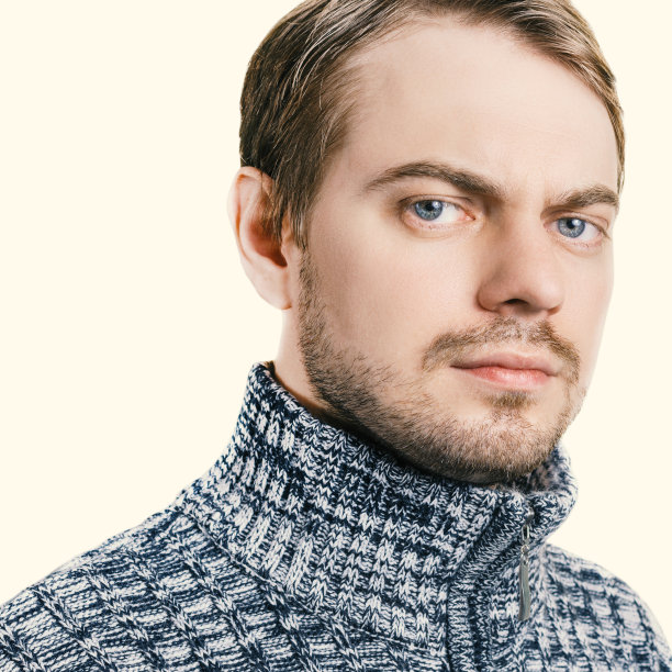 男人的毛衣。图片下载