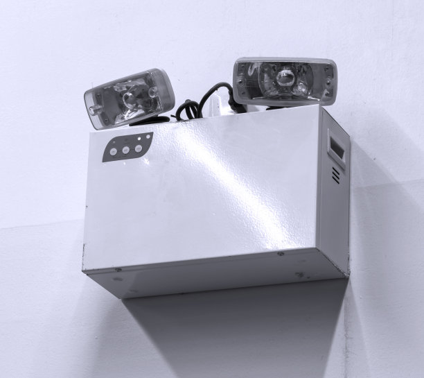 墙上的应急照明。图片下载