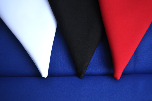 三张蓝色的餐巾图片下载