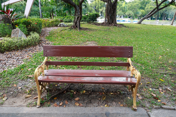 公园里的椅子图片下载