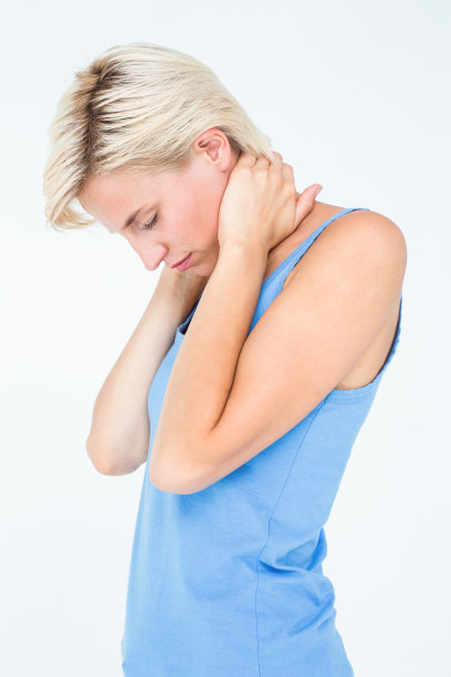 患有颈部疼痛的女性图片下载