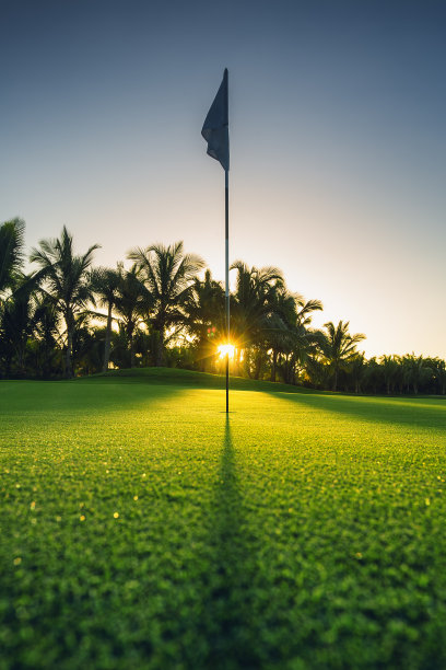 在洞里图片下载