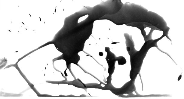 溅在纸上图片下载