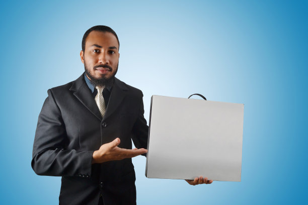 展示产品的人图片下载