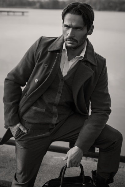 帅哥黑白照片图片下载