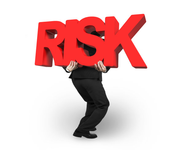 男子携带红色风险字孤立在白色图片下载