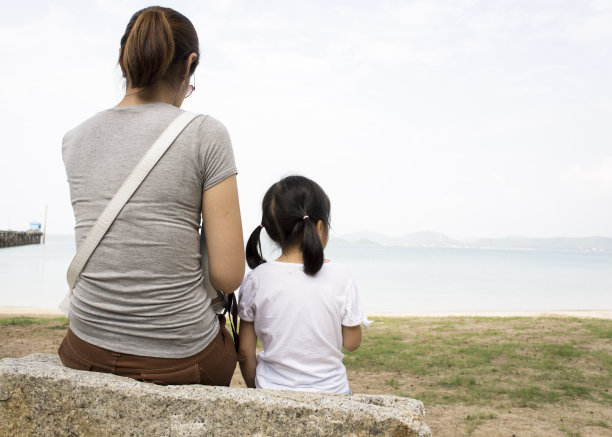 母，女，子，爱，心，关怀给予关系概念图片下载