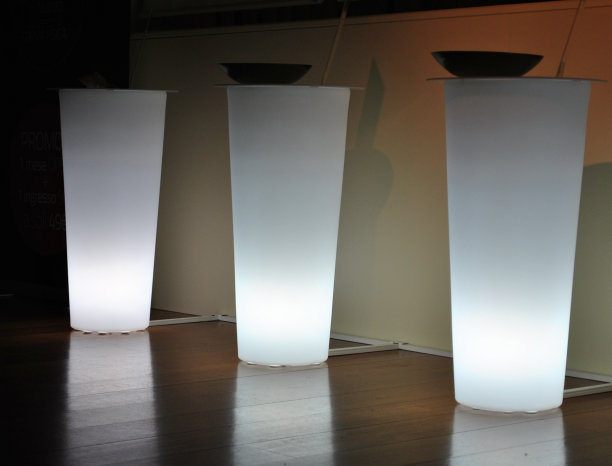 三个灯图片下载