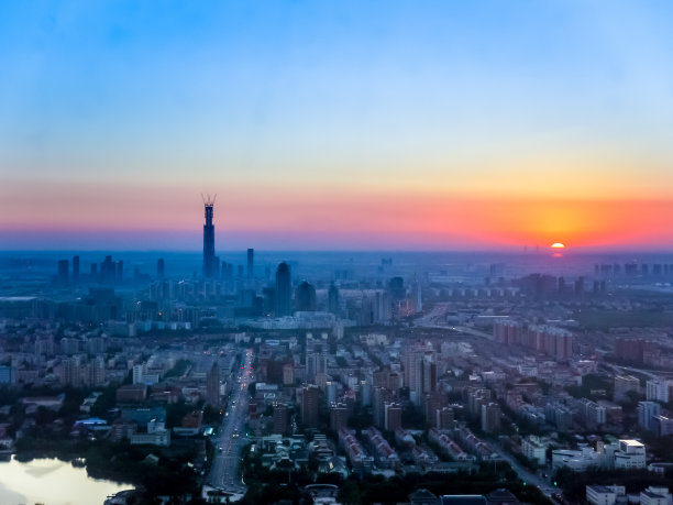 天津西庆和南开区日落时的天际线图片下载