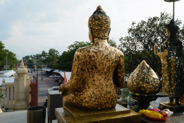 在白天，你会感到悲伤图片下载