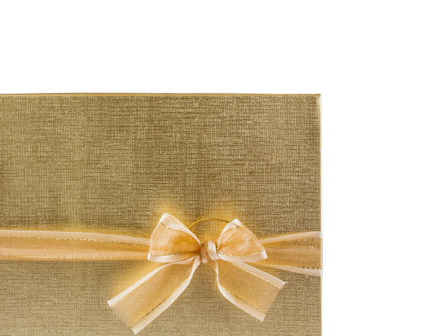 白色背景上的金色礼盒图片下载