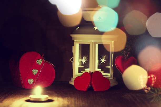 冬天收集蜡烛枝图片下载