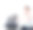 微笑的女孩弹奏电子钢琴。图片下载