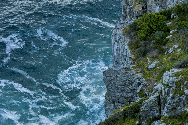 好望角海面上的岩石图片下载