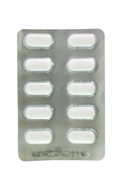 泡罩包装的白色药片图片下载