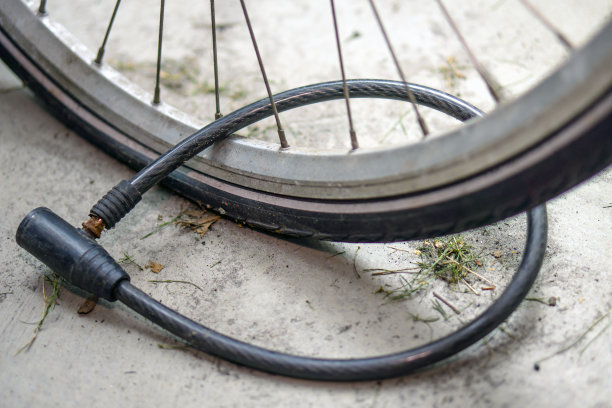 锁车轮图片下载