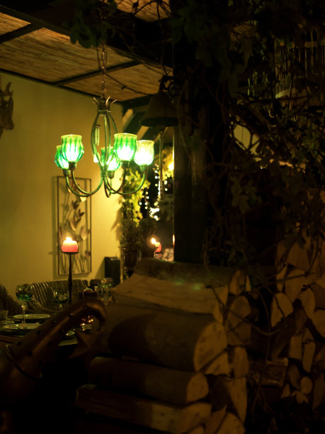 夜间照明设备特写图片下载