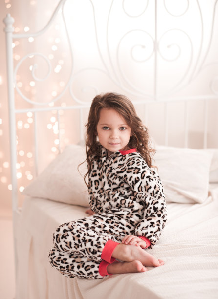 睡觉前图片下载