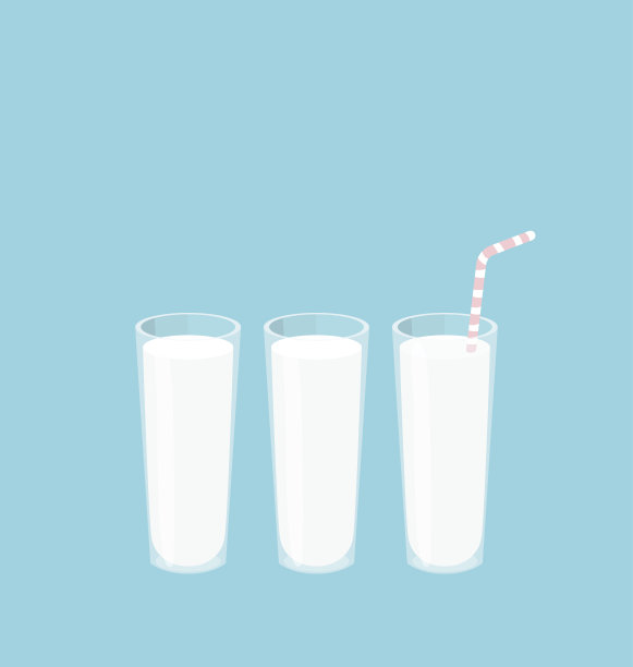 有机牛奶和可爱的吸管杯。图片下载