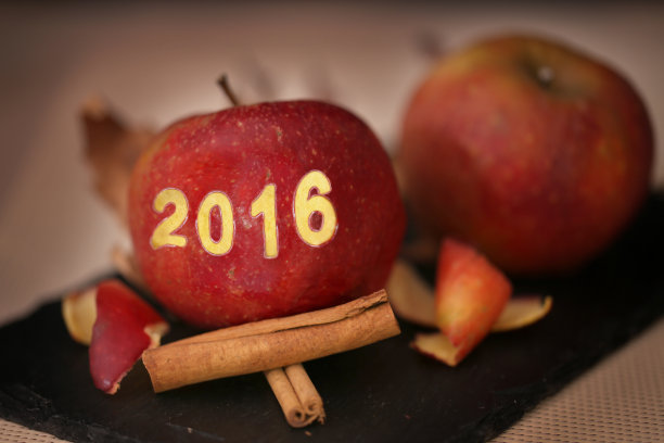 桌上苹果特写镜头图片下载