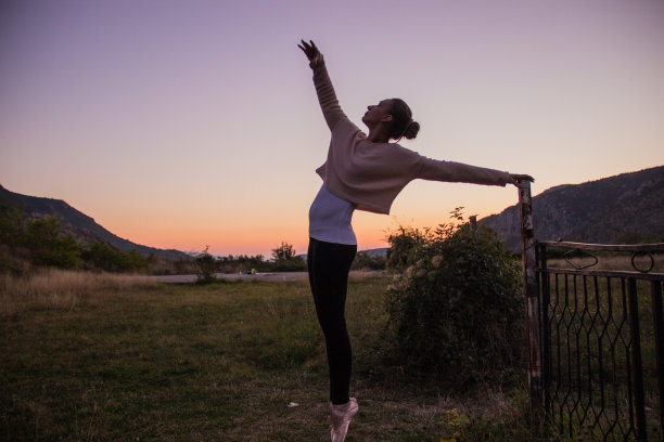 芭蕾舞演员图片下载