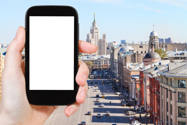 截屏智能手机和莫斯科街道图片下载
