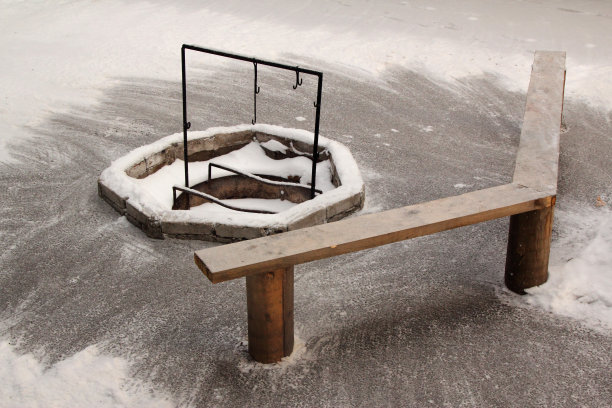 关于灭绝中心的长椅图片下载