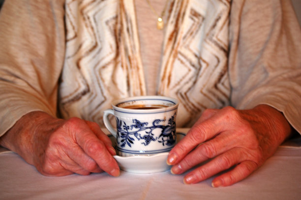 皱纹的手图片下载