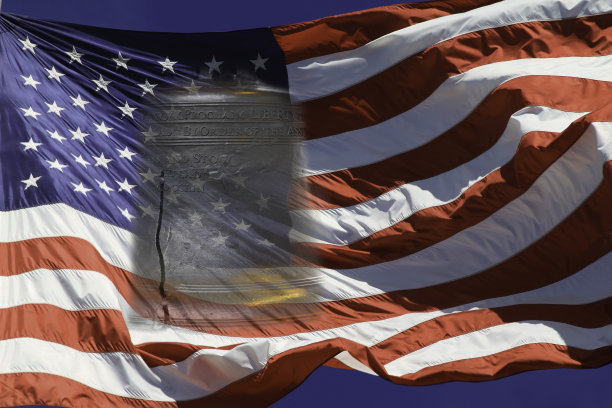 自由钟和旗帜图片下载