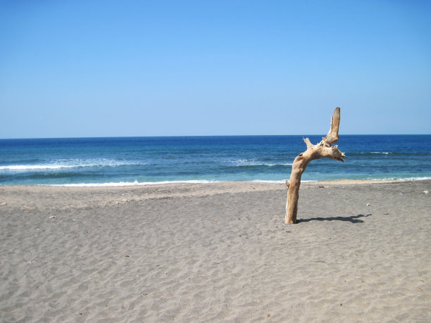 艾湄湾海滩图片下载